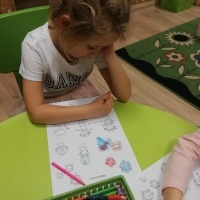 WIRUSOOCHRONA - projekt realizowany w przedszkolu. Przedszkolaki  podczas zajeć i zabaw (11)