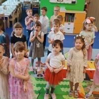 MALI ODKRYWCY  ŚNIADANIE WIELKANOCNE I ZAJĄCZEK (11)
