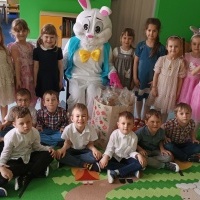 MALI ODKRYWCY  ŚNIADANIE WIELKANOCNE I ZAJĄCZEK (7)
